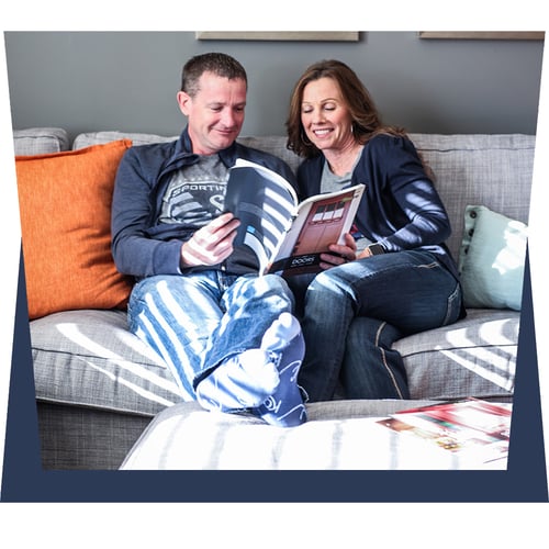 FAQ_man-reading-with-women-on-couch