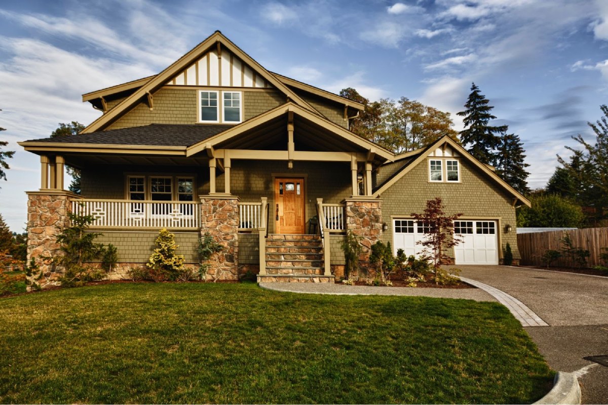 6 Ways to Boost Your Home's Curb Appeal Image